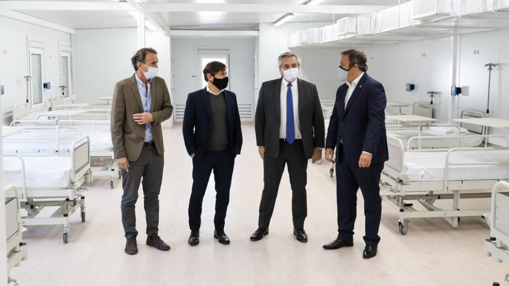 El Presidente y Kicillof visitaron el hospital modular de Brown