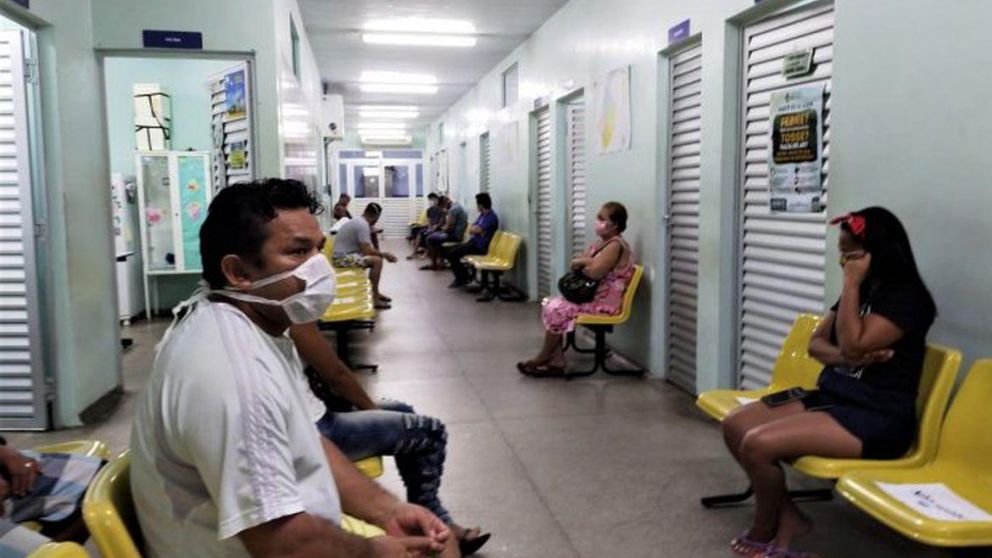 La mitad de la población de Brasil podría contraer coronavirus