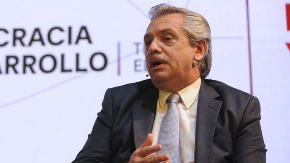 El mandatario aseguró que el país busca evitar el default