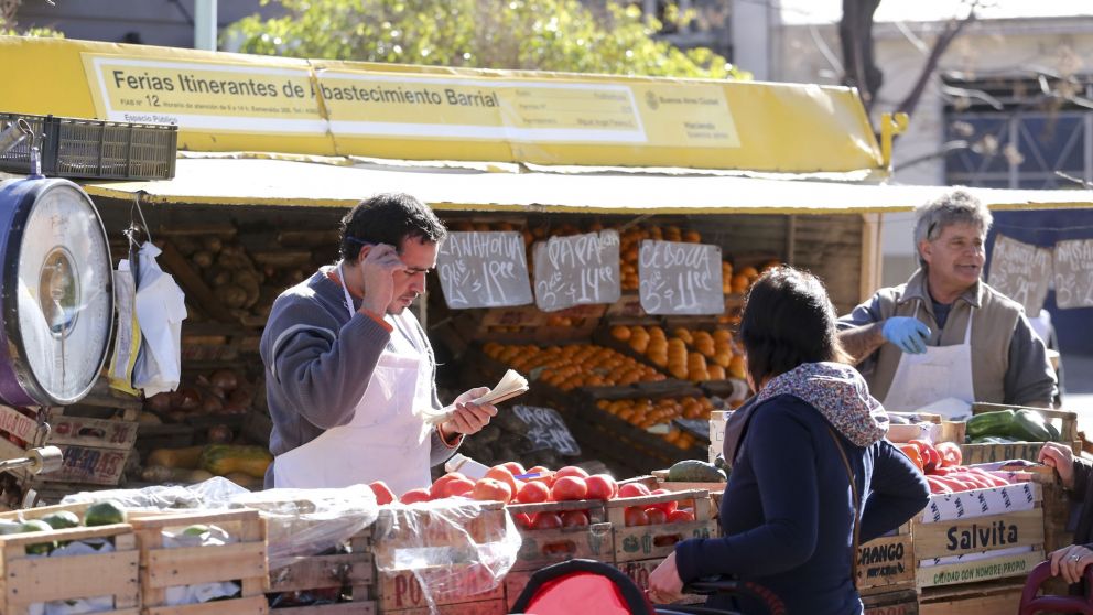 Las ferias barriales vuelven a funcionar de 15 a 21