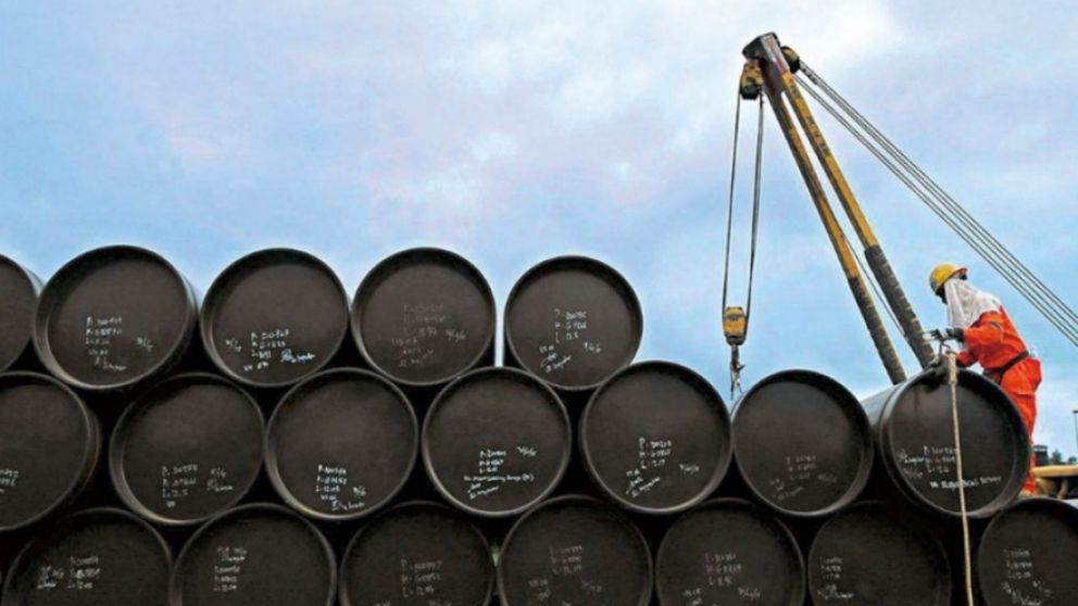 Si el petróleo sigue así, todo precio es político