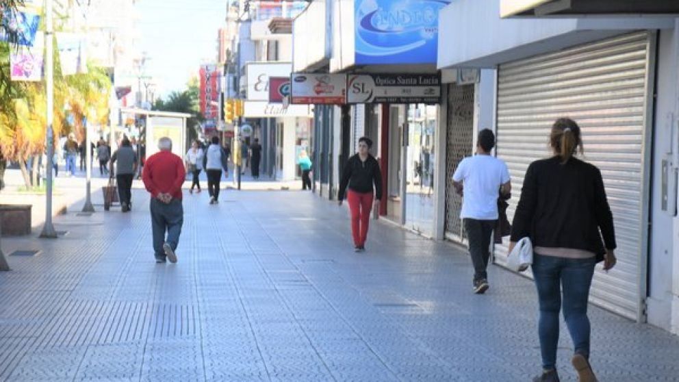 Comerciantes creen que la crisis se extender� entre 6 meses y un a�o