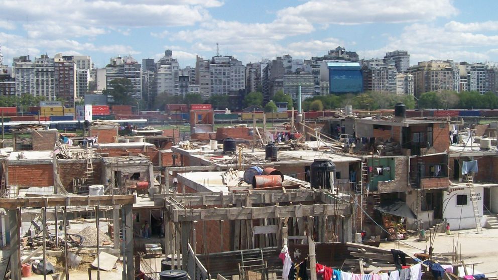 En total, Capital Federal tiene 1.506 personas con Covid-19, y la provincia 1.871