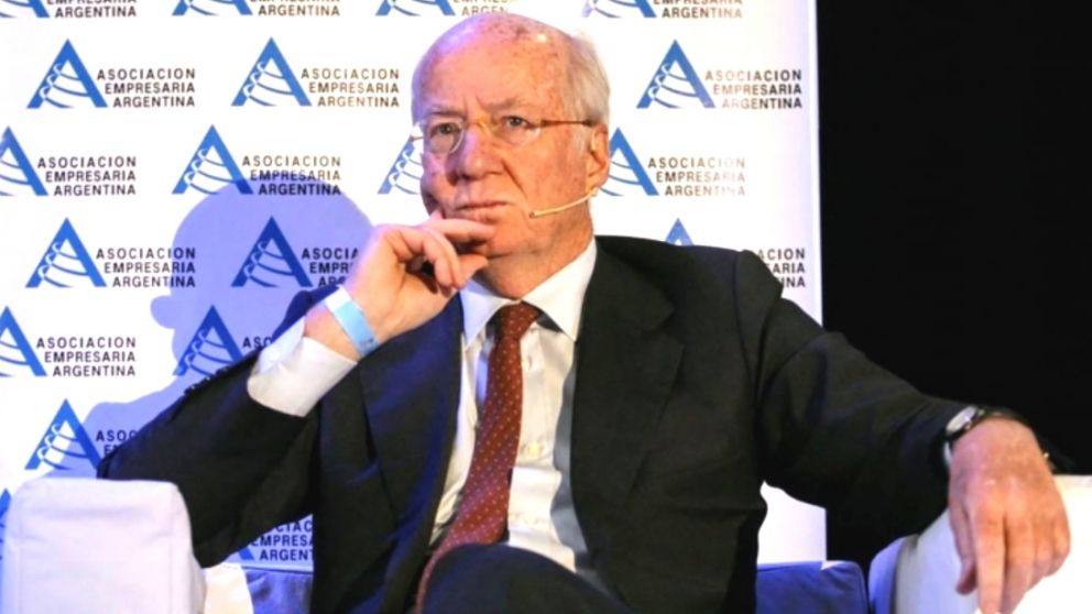 La cámara empresarial reúne a los empresarios más poderosos del país, entre los que se destaca Paolo Rocca
