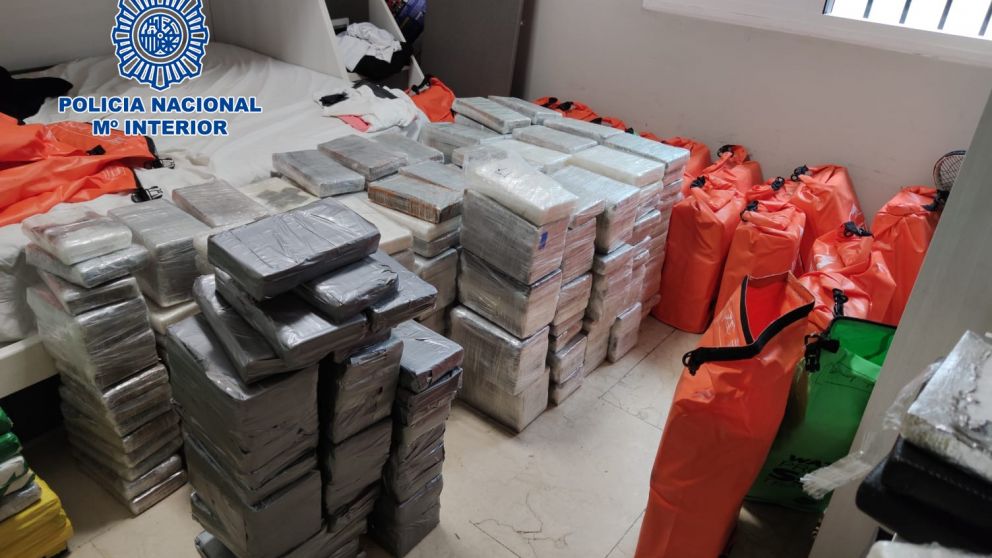 Golpe al narcotr�fico: incautaron en Espa�a un barco con cuatro toneladas de coca�na