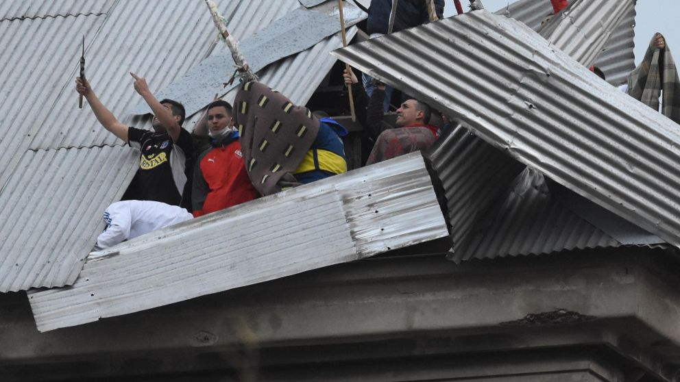 El mot�n de Devoto fue uno de los �ltimos focos de protesta desp�es de que se diera a conocer que un agente resultara positivo de coronavirus