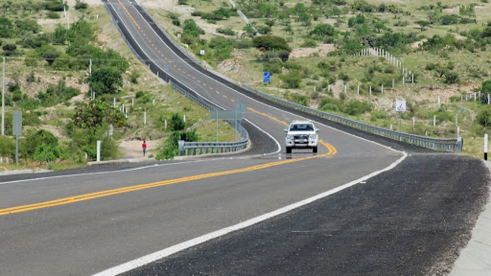 Entre otras cosas, la empresa se dedica a construir rutas