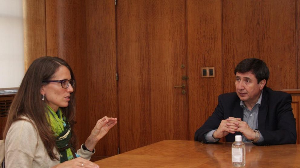 Los funcionarios nacionales sellaron este viernes el acuerdo