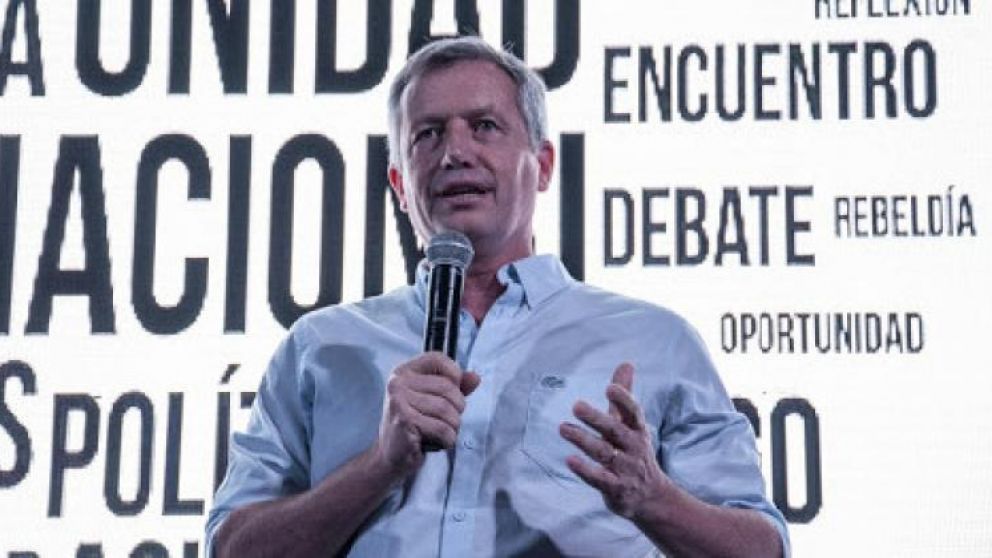 Monzó llevó su mensaje de unidad nacional a los diputados de PRO