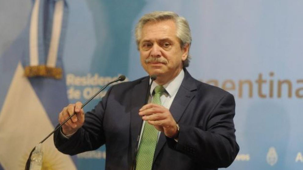 Fernández recalcó el aislamiento de los adultos mayores