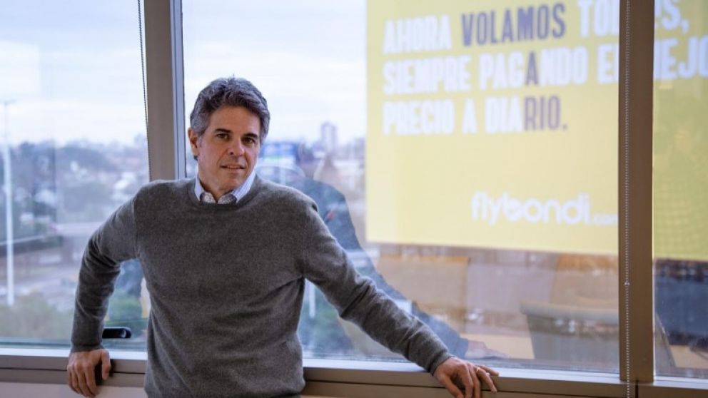 "Sebas, buen vuelo. ¡Gracias por haber sido parte de nuestro equipo, gracias para siempre!", lo despidió la empresa