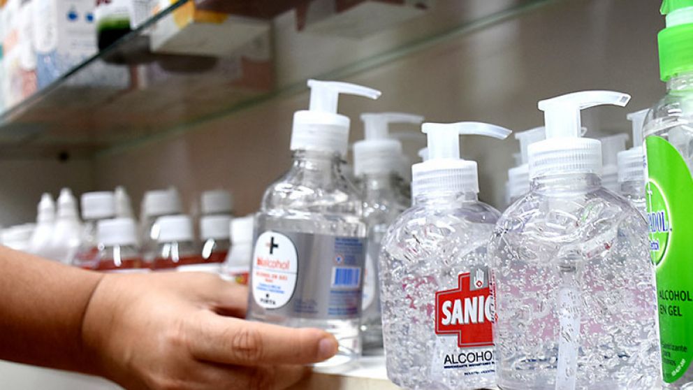 Desde el 9 de marzo escasea el alcohol en gel en las farmacias