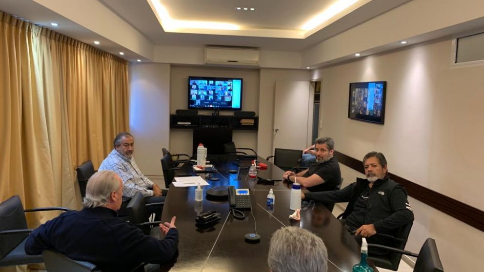 La cúpula gremial tuvo su cumbre virtual