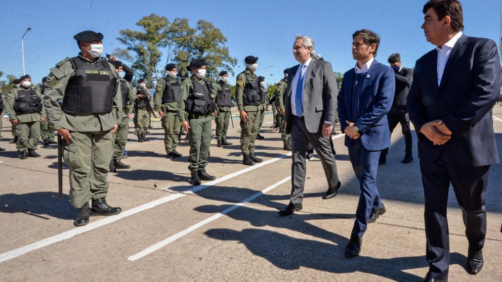Alberto recorrió instalaciones de Gendarmería, en La Matanza