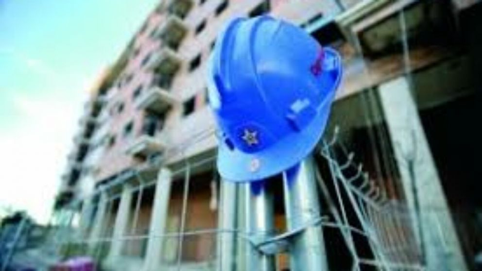 El coronavirus detuvo obras que implican inversiones por USD2.500 millones