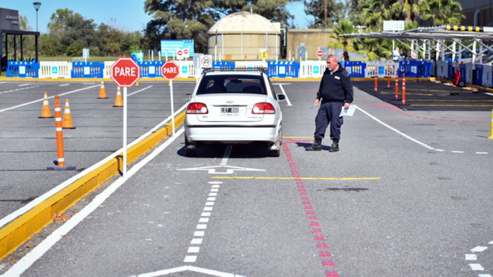 En provincia de Buenos Aires se podrá circular con la licencia vencida