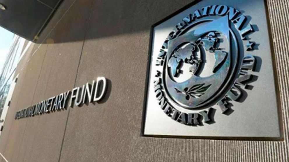 El organismo crediticio internacional prevé un desplome generalizado en la economía mundial