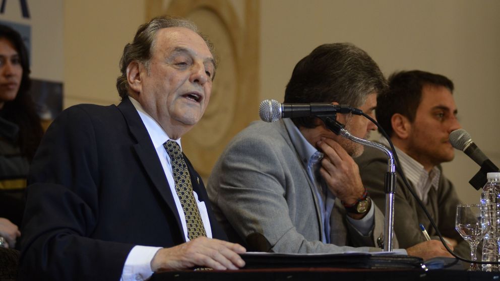 Heller es el encargado de la redacción de la iniciativa