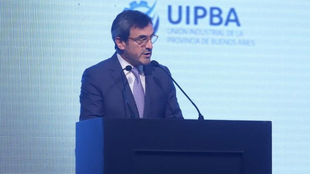 Rappallini destacó a las empresas que siguieron produciendo y abasteciendo y destacó: "algo muy distinto de lo que pasó en otros países"otros países