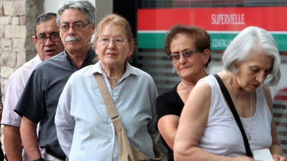 Todos los jubilados cobrarán con un 2,9% de aumento en marzo