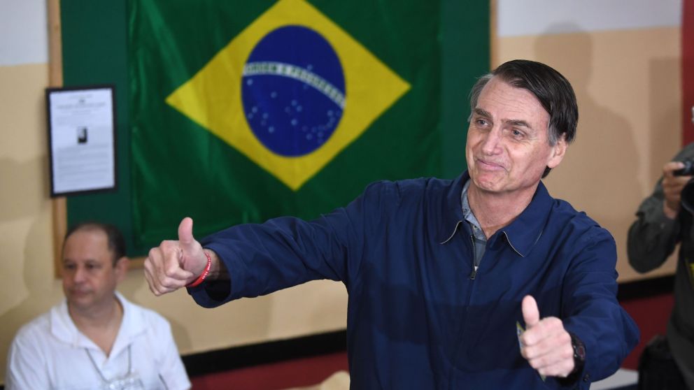 Pasó de ser "O Mito" a un dirigente con alto nivel de rechazo