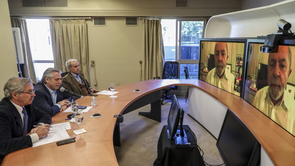 El Grupo de Puebla celebró una reunión de manera virtual para buscar ideas que permitan hacer frente a la crisis económica