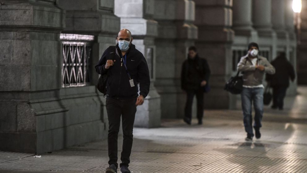 El país se prepara para una extensión de la cuarentena