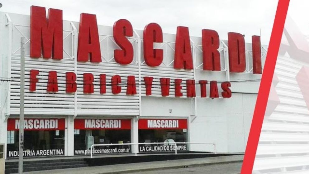 Los trabajadores de la planta de Mascardi reclaman el pago de sus haberes,