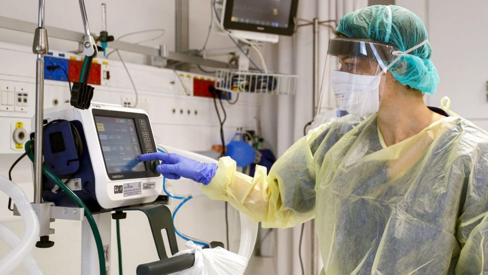 El Gobierno desarrolla respiradores de bajo precio