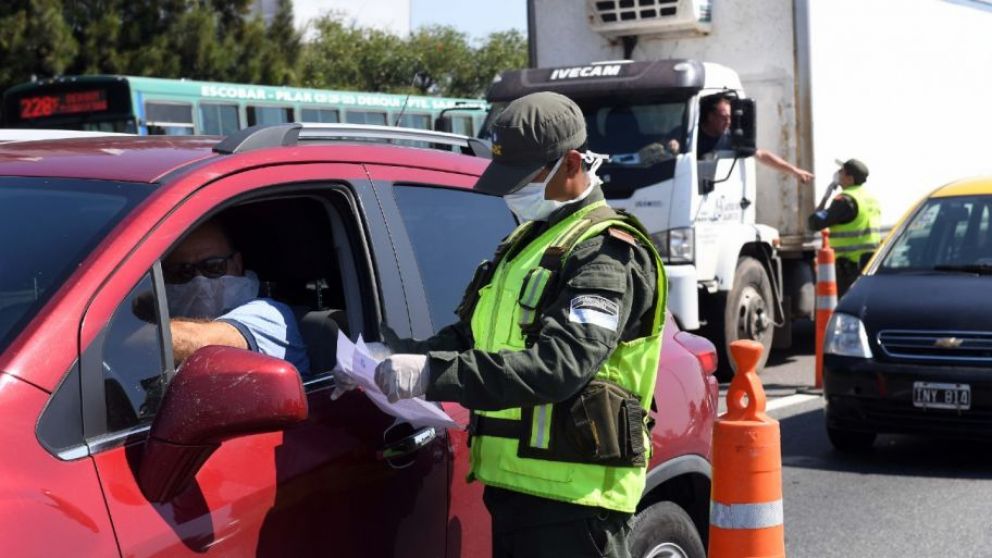 El lunes rige el nuevo permiso de circulación nacional para poder transitar por las calles