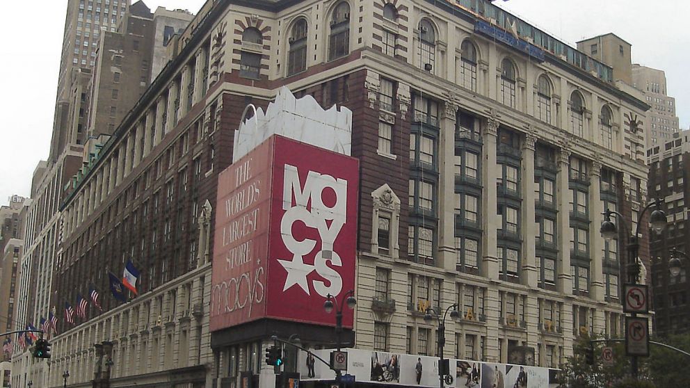 La cadena de ropa Macy's despedirá a la mayoría de sus 130.000 empleados