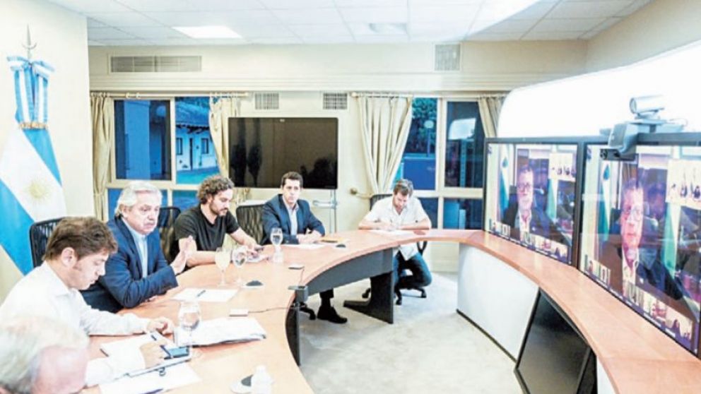 El Presidente es quién decide a dónde van los equipos médicos