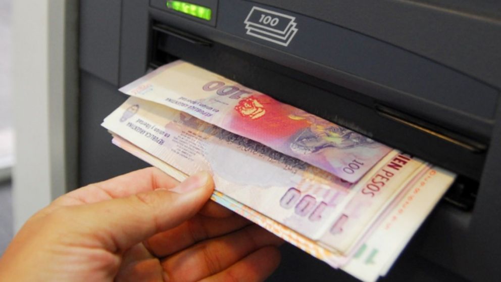 El BCRA junto a las entidades financieras analizan las medidas preventivas para evitar la aglomeración de clientes en las sucursales