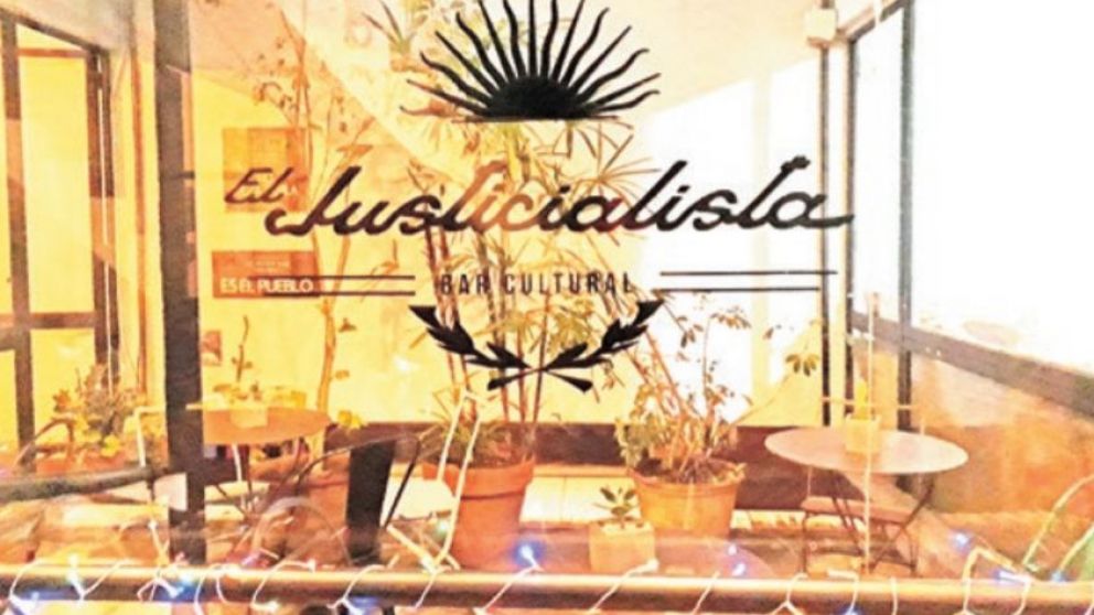 Abrió El Justicialista, un bar cultural que rinde honor a Perón y Evita en San Telmo