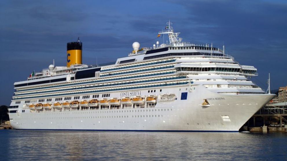El coronavirus llega a los cruceros