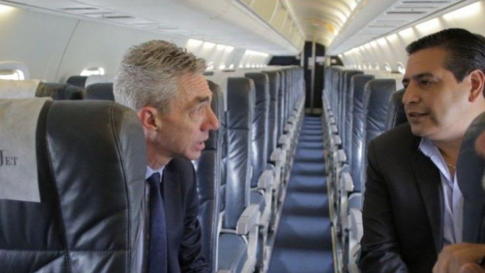 Cómo regresar desde los países afectados por coronavirus: sólo por Aerolíneas Argentinas desde el martes 17