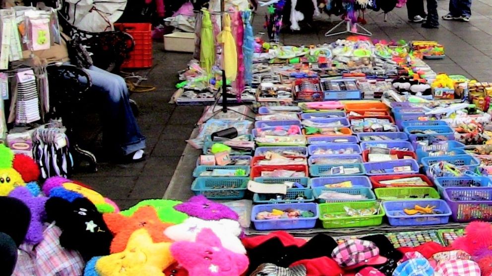 La venta ilegal callejera creció 54% interanual durante febrero