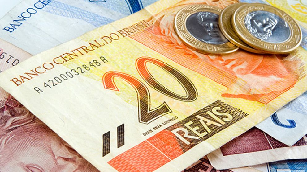 El real hoy cotiza a 14,10 pesos para la venta
