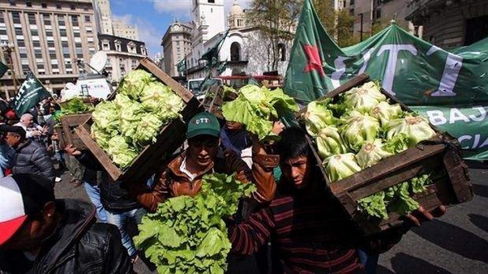 Realizarán verdurazo en Plaza de Mayo