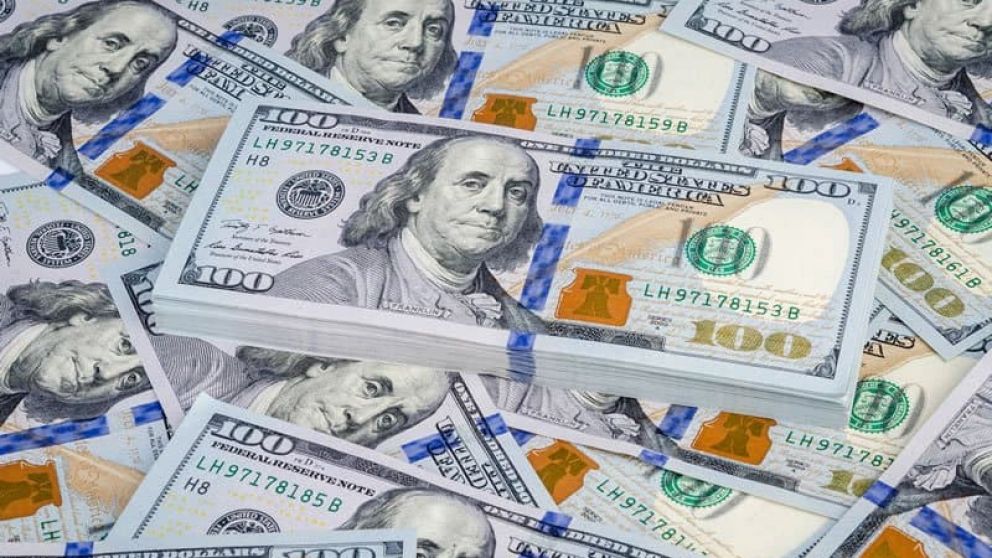 El dólar minorista terminó en $46,20