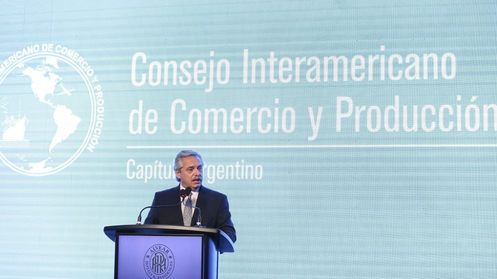 Fernández agradeció a los empresarios por acompañar la agenda productiva