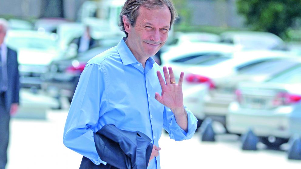 Béliz maneja la relación con el Banco Mundial, el BID y la CAF