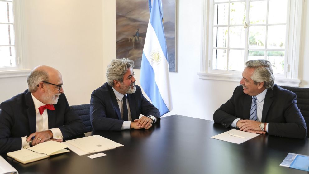 Fernández recibió en Olivos a funcionarios canadienses