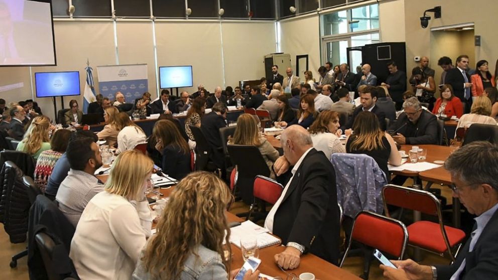 El borrador del proyecto se debatió en el plenario de comisiones