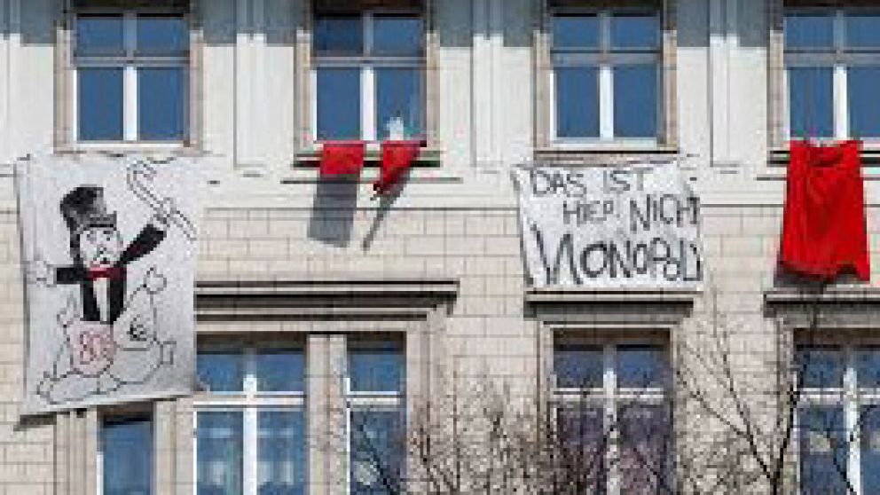 La ciudad compró edificios para bajar los precios