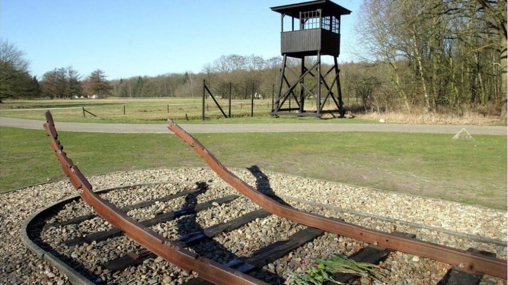 Contribuyó para la restauración del museo del campo Westerbork