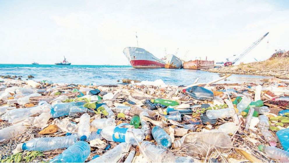 El mar Mediterráneo contiene 1,2 millón de microplástico por kilómetro cuadrado