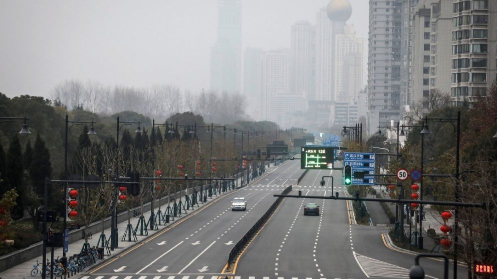 Los habitantes de Wuhan apenas salen a la calle