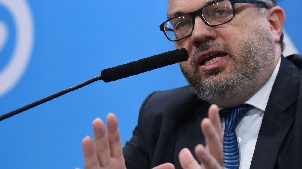 Kulfas recibirá informes de posible impacto negativo