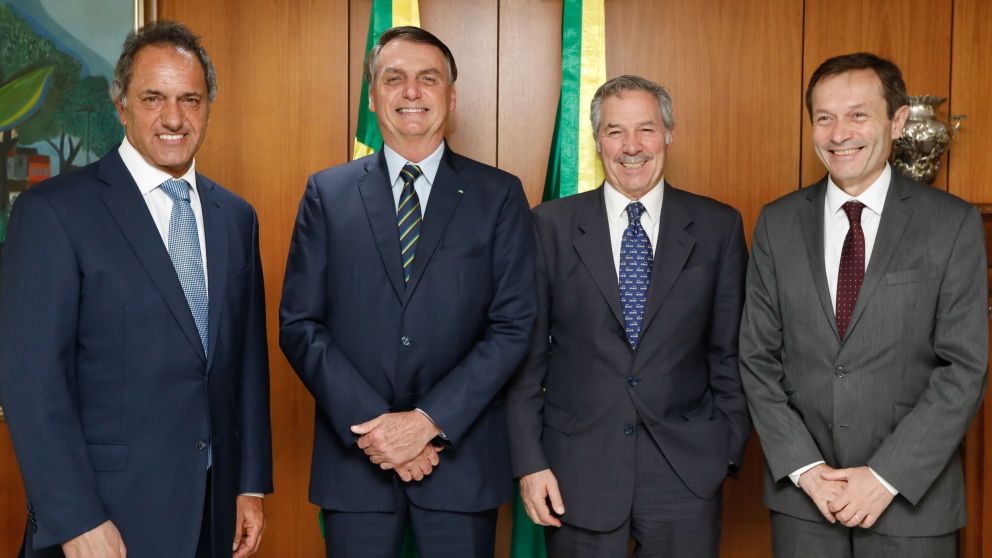 Bolsonaro y Solá con el embajador Scioli y Gustavo Béliz
